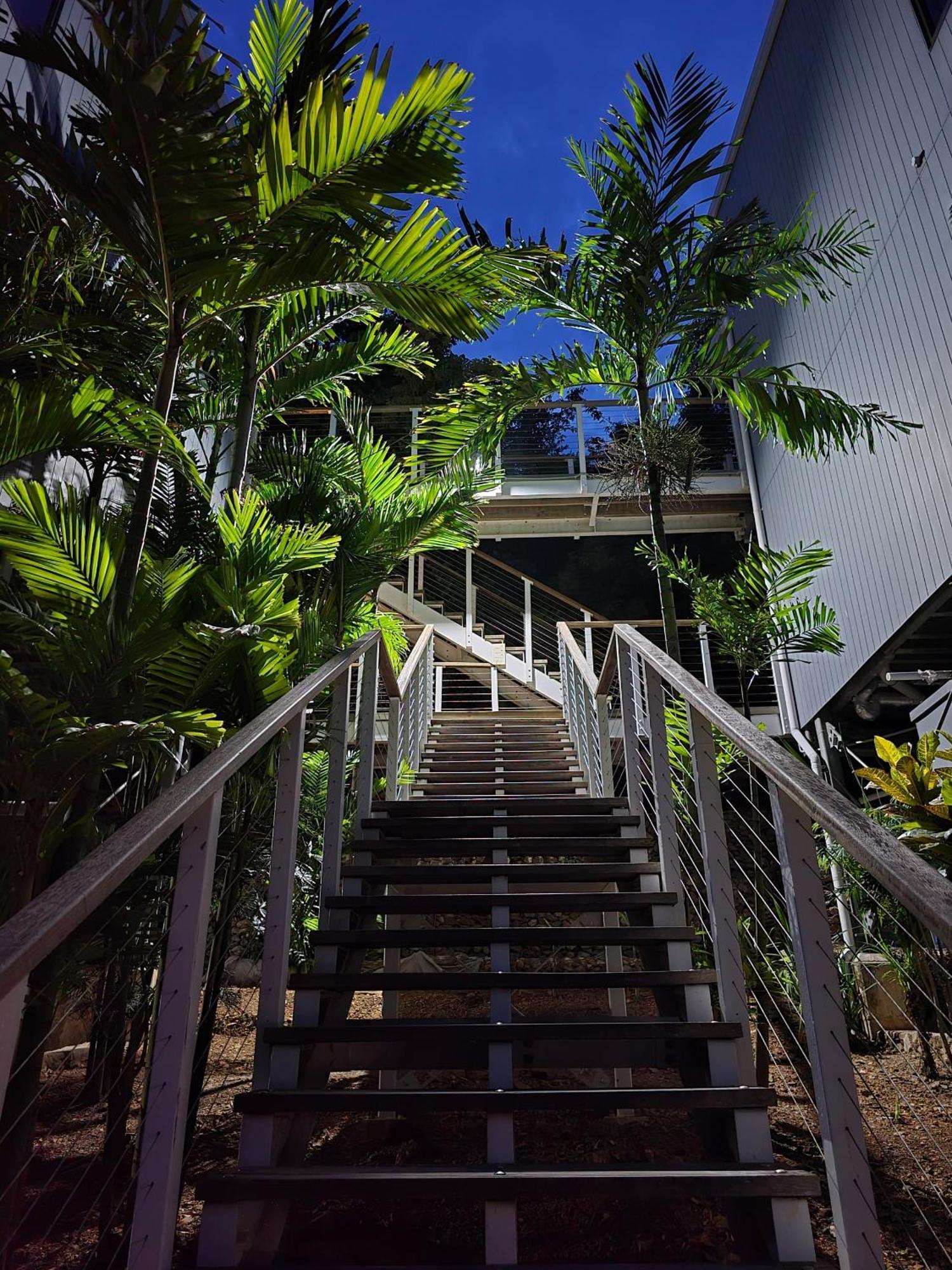 Loloata Island Resort Екстер'єр фото